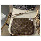 DESIGNER PURSE