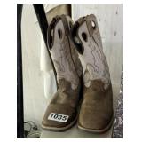 BROWN BOOTS SIZE 6M