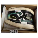 NIKE SHOES SIZE 6.5Y