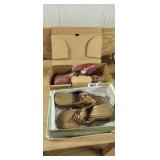 2 PAIR OF WOMEN SHOES SIZE 10