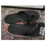 NIKE FLIP FLOPS SIZE 8