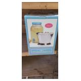 GALLON DISPENSER WITH BASE