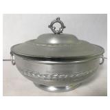 Vintage serving dish w/ Pyrex liner