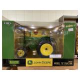Model D Tractor John Deere 1/16 Scale