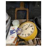 Clocks And Knickknacks