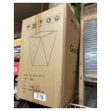 Set Of 2 Plastic Planters With Drainage Hole For