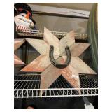 Horseshoe Barn Board Wooden Decor