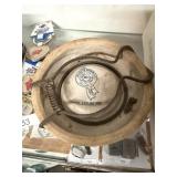 Buckeye Pottery Co. Blue Ribbon Brand Macomb