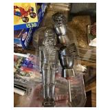 Knight And Lion Bigger Decanter With Metal
