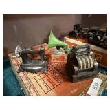 Metal Miniature Toy Sewing Machine Gramophone