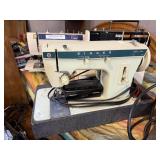 Singer 257 Fashion Mate Sewing Machine