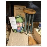 Windchimes And Frog Welcome Metal Decor