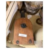 Wooden Pulley With Wooden Wheel