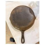 Cast-Iron Griswold Skillet 704 I Erie Pa Number