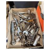 Wrenches And Sockets With Ratchet