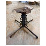 Metal Spinning Stand Holder