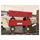 Red Tractor Wagons Metal Ertl