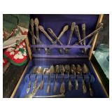 Wm Rogers And Son Silverware Set In Wooden Box