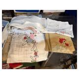Placemats And Doilies Rooster Pillowcases