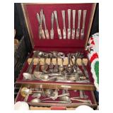 Large Silverware Set Oneida Community Tudor Plate