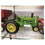 Cast-Iron John Deere Tractor