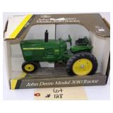 1/16 scal Ertl John Deere Model 3010 Tractor