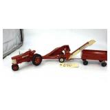 Ertl 1/16 scale Farmall 350 Tractor &Corn Picker
