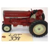 Ertl 1 /16 scale Die Cast International Tractor