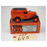 Ertl (9121UP) 1932 Phillips 66 Ford Powder Truck