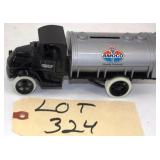 Ertl 1926 Mack,  "AMOCO Oil Co." Tanker Bank