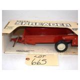 Ertl 1/16 Scale Pressed Steel Manure Spreader
