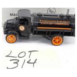 Ertl 1926 Mack, Tanker Truck Bank