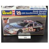 Factory Sealed Revell 85-2396 Kevin Harvick #29 Ki