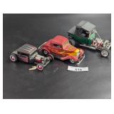 (3)ï¿½ 1/24 scale Die Cast Model Cars