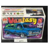 Factory Sealed AMT691/12 Fantasy Van Kit