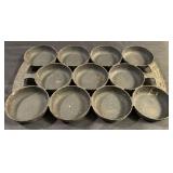 Cast iron pan