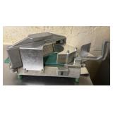Garde commercial grade tomato slicer