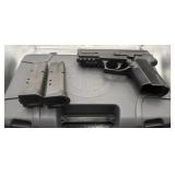 Sig Sauer SP2022 .40 S&W pistol