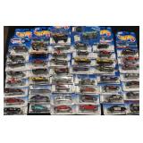 Large lot of miscellaneous hot wheels