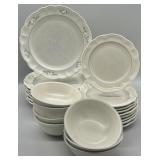 Pfaltzgraff Heirloom Plates and Bowls