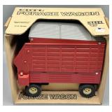ERTL 1/16 Forage Wagon #442