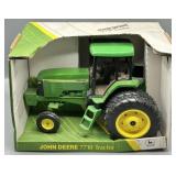 ERTL 1/16 John Deere 7710 Tractor #5167