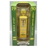 Gearbox 1950 John Deer Gas Pump Coin Bank
