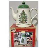 Spode Christmas Tree Embossed Teapot