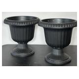 Indoor/Outdoor Plastic Urn Planters