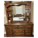 Wood Dresser w/Mirror (contents not incl)