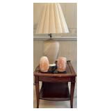 Vintage End Table and Lamps (3)