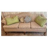 VTG Victorian Style Pink Patterned Sofa w/ Pillows