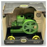 1990 ERTL John Deere 1/16 Scale Model E