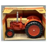 ERTL Die-Cast Case 600 Tractor 1/16 Scale #289